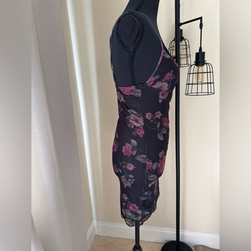 Motel Rocks Black Floral Lace Trim Mini Dress XS Goth Slip Y2K - Picture 4 of 9